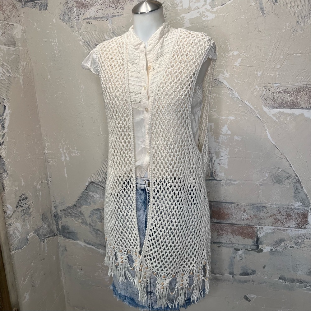 Crochet Open Weave Cream Open Front Sleeveless Lo… - image 1